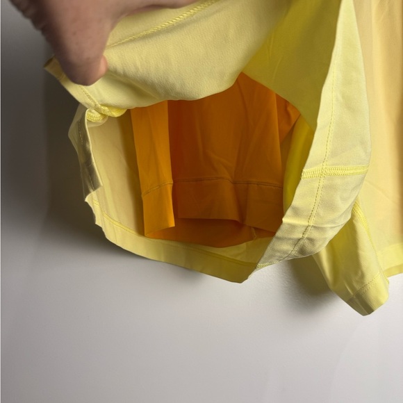 Nike yoga dri-fit standard fit 6in inseam yellow xxl - Picture 2 of 8